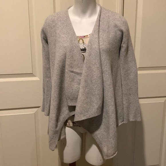 St Tropez West 2 ply cashmere sweater. - Picture 11 of 12